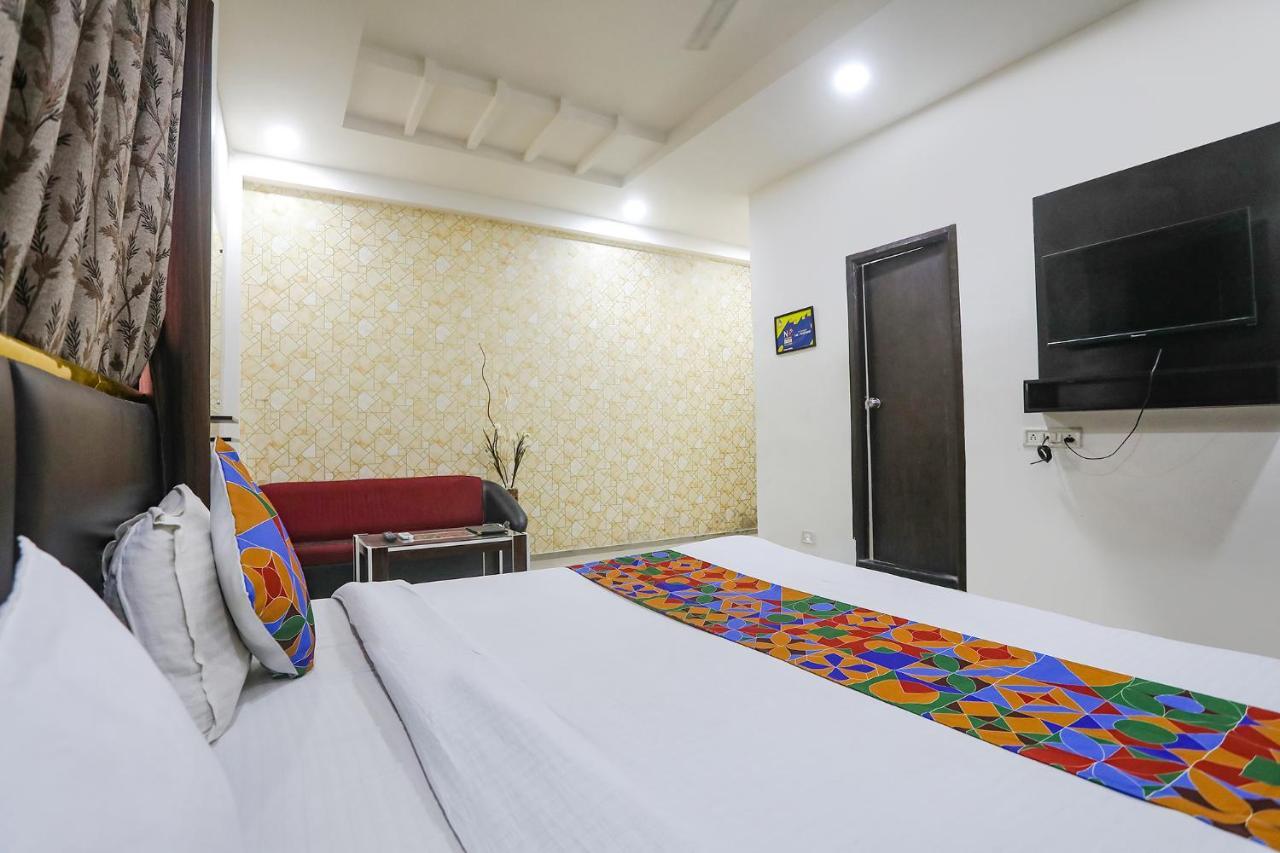 נאגפור Fabhotel Paradise Stay Inn מראה חיצוני תמונה